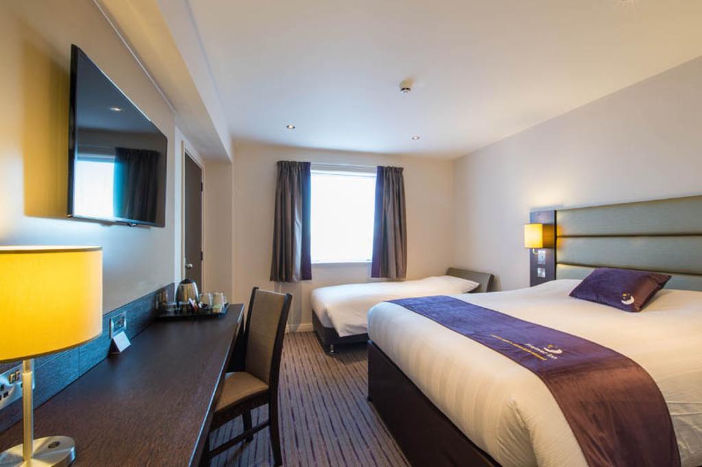 Premier Inn Aberdeen City Centre Номер фото