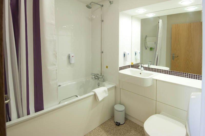 Premier Inn Aberdeen City Centre Экстерьер фото