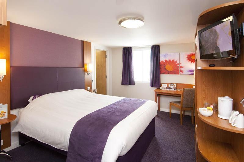 Premier Inn Aberdeen City Centre Экстерьер фото