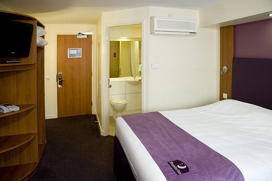 Premier Inn Aberdeen City Centre Экстерьер фото