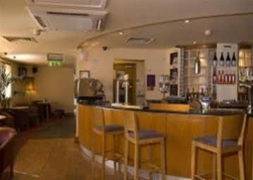 Premier Inn Aberdeen City Centre Экстерьер фото